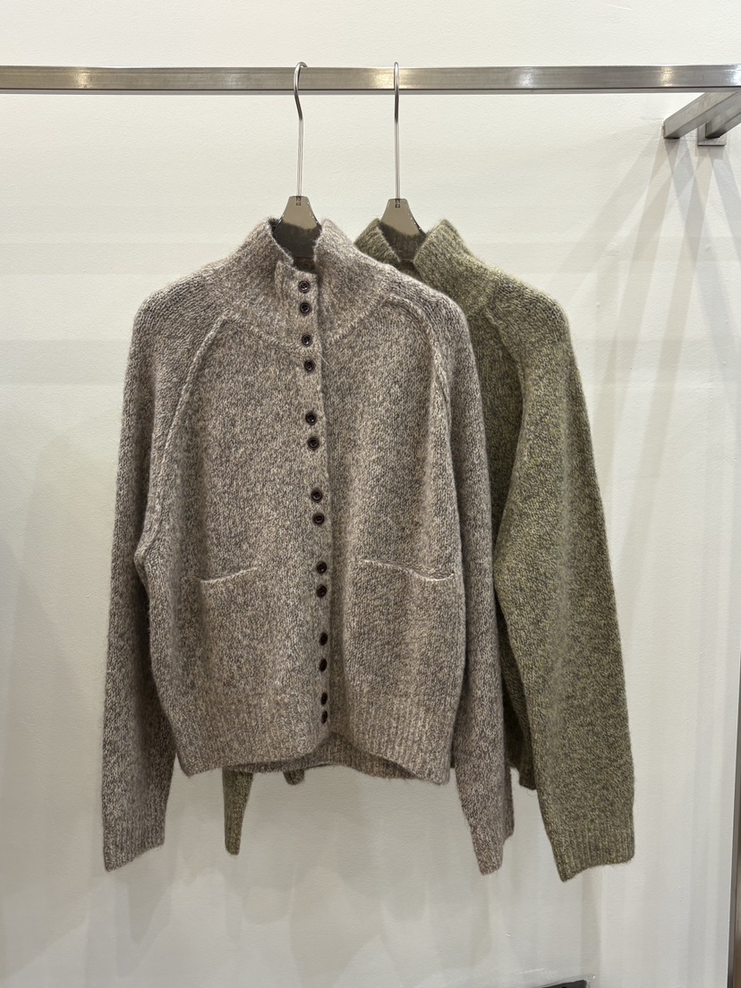 CICI東大門㊣直郵女士新品人氣職業真品休閑毛衣柔軟高領紐扣Ci Ci毛衣