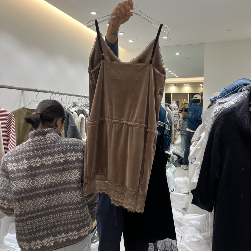 THE REST韓國代購㊣女裝新品職業推薦人氣真品時尚連衣裙絲絨THE REST/UNNOEUD連衣裙