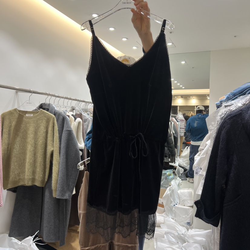 THE REST韓國代購㊣女裝新品職業推薦人氣真品時尚連衣裙絲絨THE REST/UNNOEUD連衣裙圖色1
