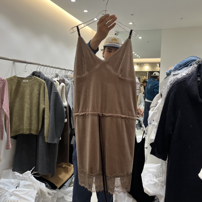 THE REST韓國代購㊣女裝新品職業推薦人氣真品時尚連衣裙絲絨THE REST/UNNOEUD連衣裙圖色2