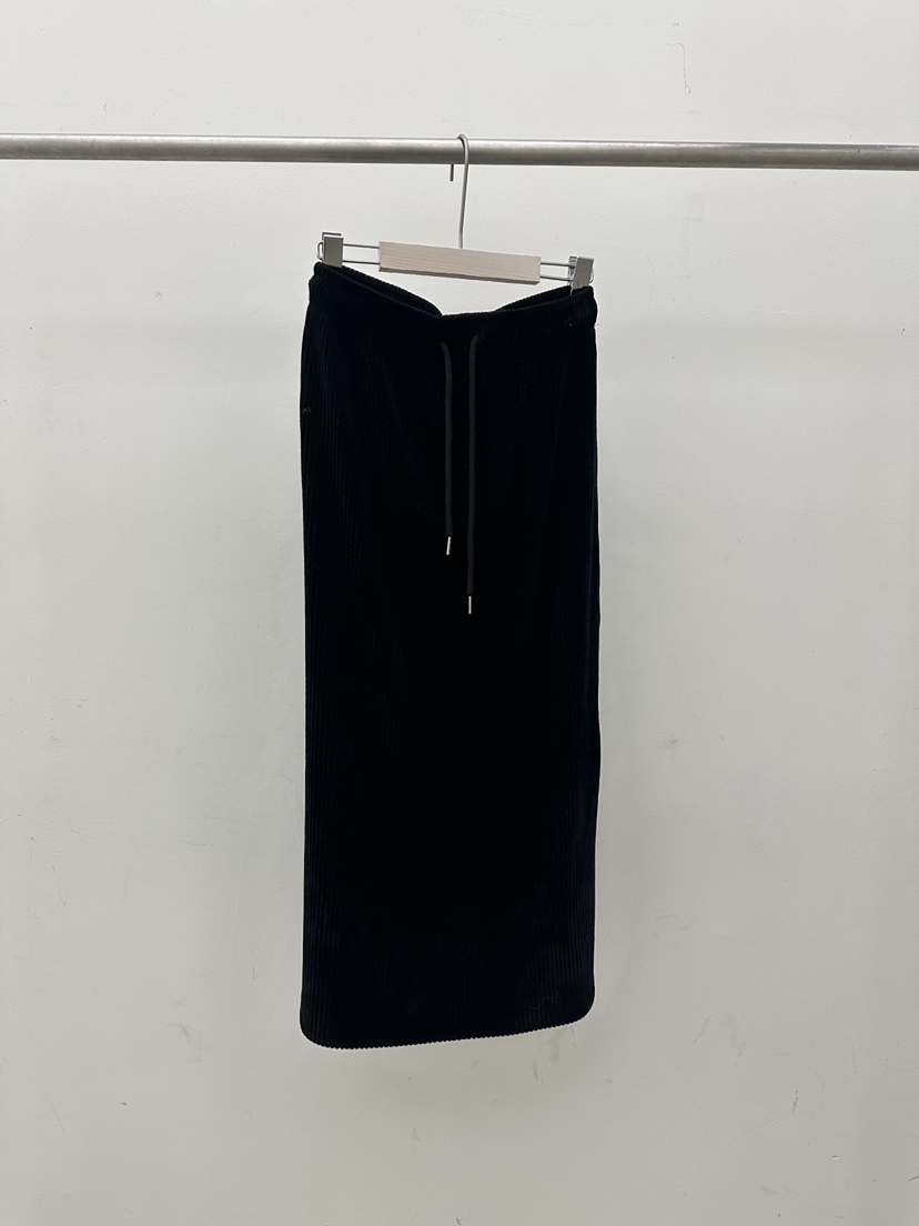 ONL東大門㊣代購女裝新款推薦職業熱賣25秋冬長裙燈芯絨長款ONL長裙圖色2