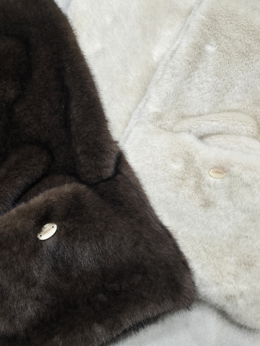 LIKEVAM韓國直郵㊣女士新款時尚人氣25秋冬圍巾披肩口袋貂皮LIKEVAM圍巾/披肩