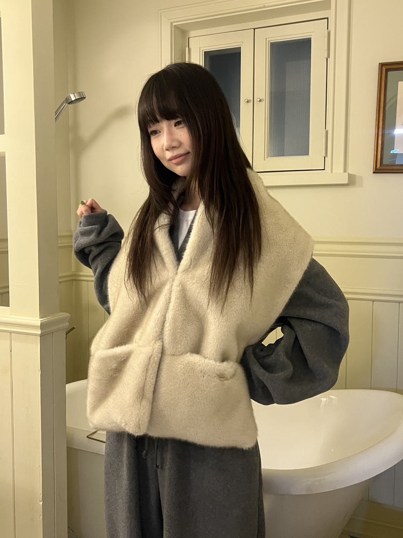 LIKEVAM韓國直郵㊣女士新款時尚人氣25秋冬圍巾披肩口袋貂皮LIKEVAM圍巾/披肩