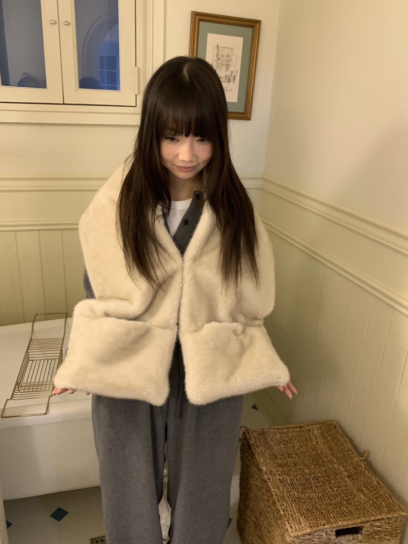 LIKEVAM韓國直郵㊣女士新款時尚人氣25秋冬圍巾披肩口袋貂皮LIKEVAM圍巾/披肩