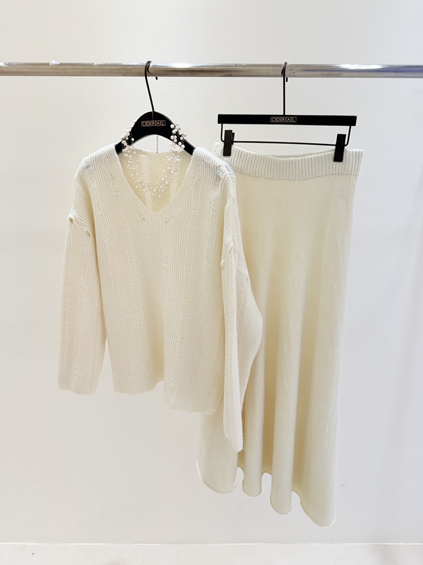 CORAL韓國直郵㊣女裝新品人氣25秋冬真品職業推薦套裝不含飾品CORAL套裝圖色2