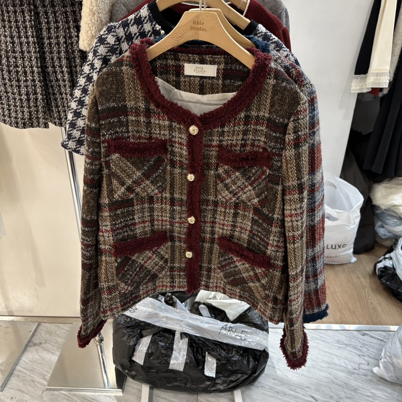 ABLESTUDIO東大門㊣代購女裝新品熱賣職業推薦真品人氣夾克ABLESTUDIO夾克圖色1