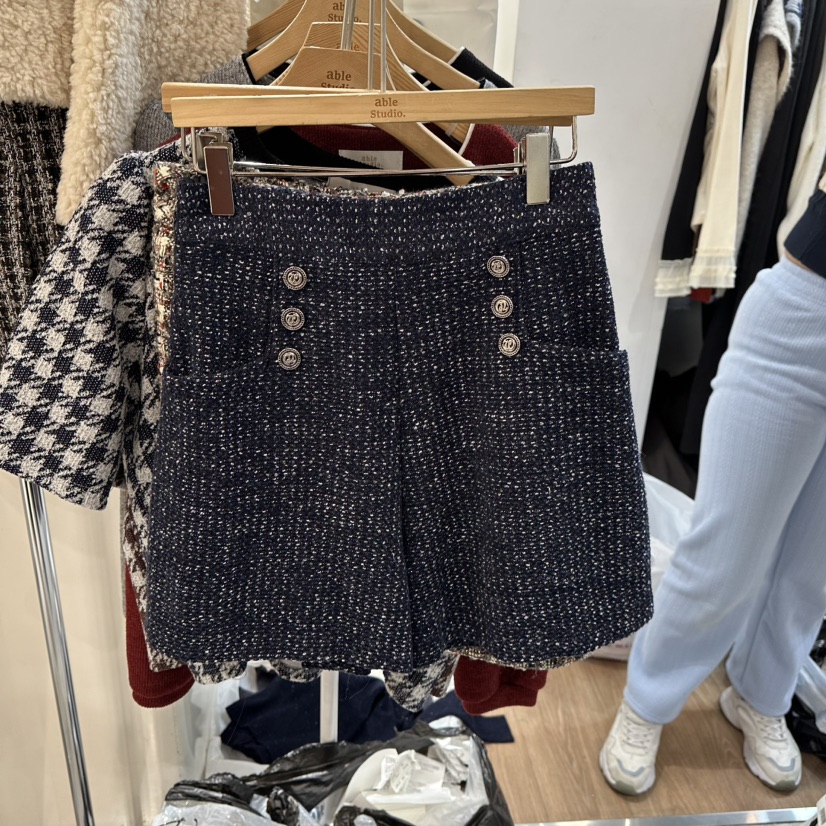 ABLESTUDIO東大門㊣代購女裝新款時尚25秋冬真品職業熱賣短褲ABLESTUDIO短褲圖色2