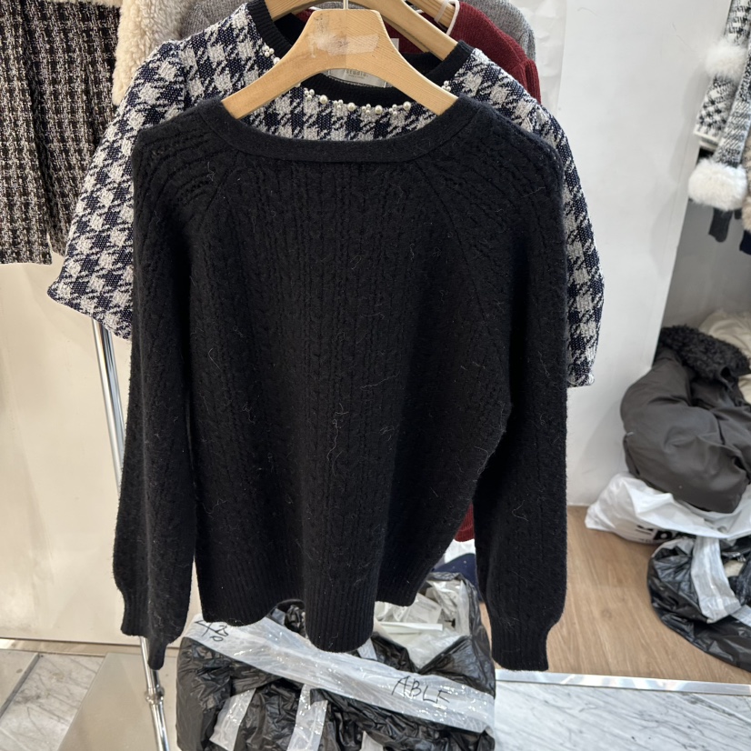 ABLESTUDIO東大門㊣代購女士新款時尚休閑推薦毛衣花朵圍巾ABLESTUDIO毛衣