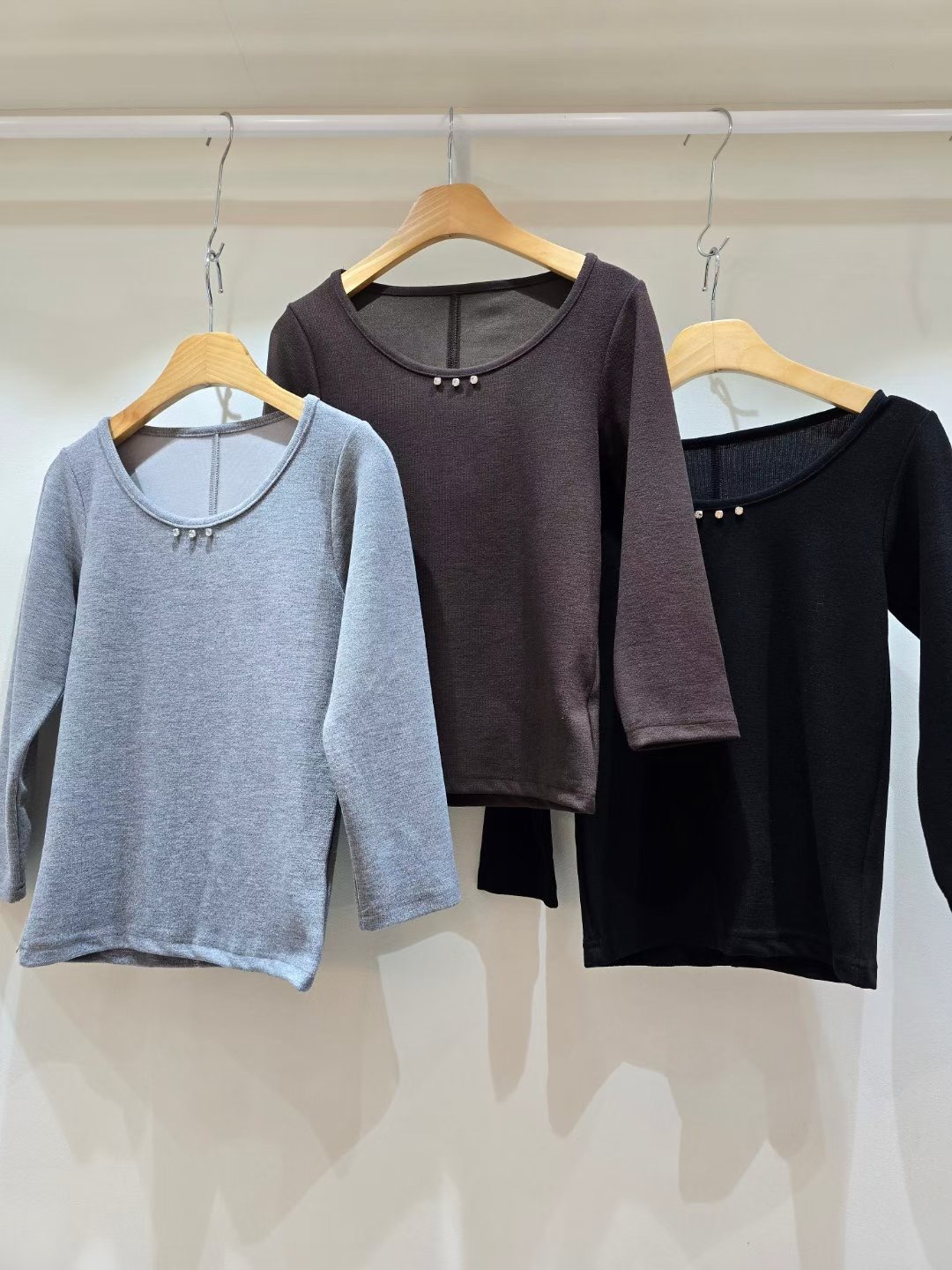 SOOMANCHAE-수만채-T東大門㊣直郵女士新款人氣時尚長袖T恤SOOMANCHAE長袖T恤