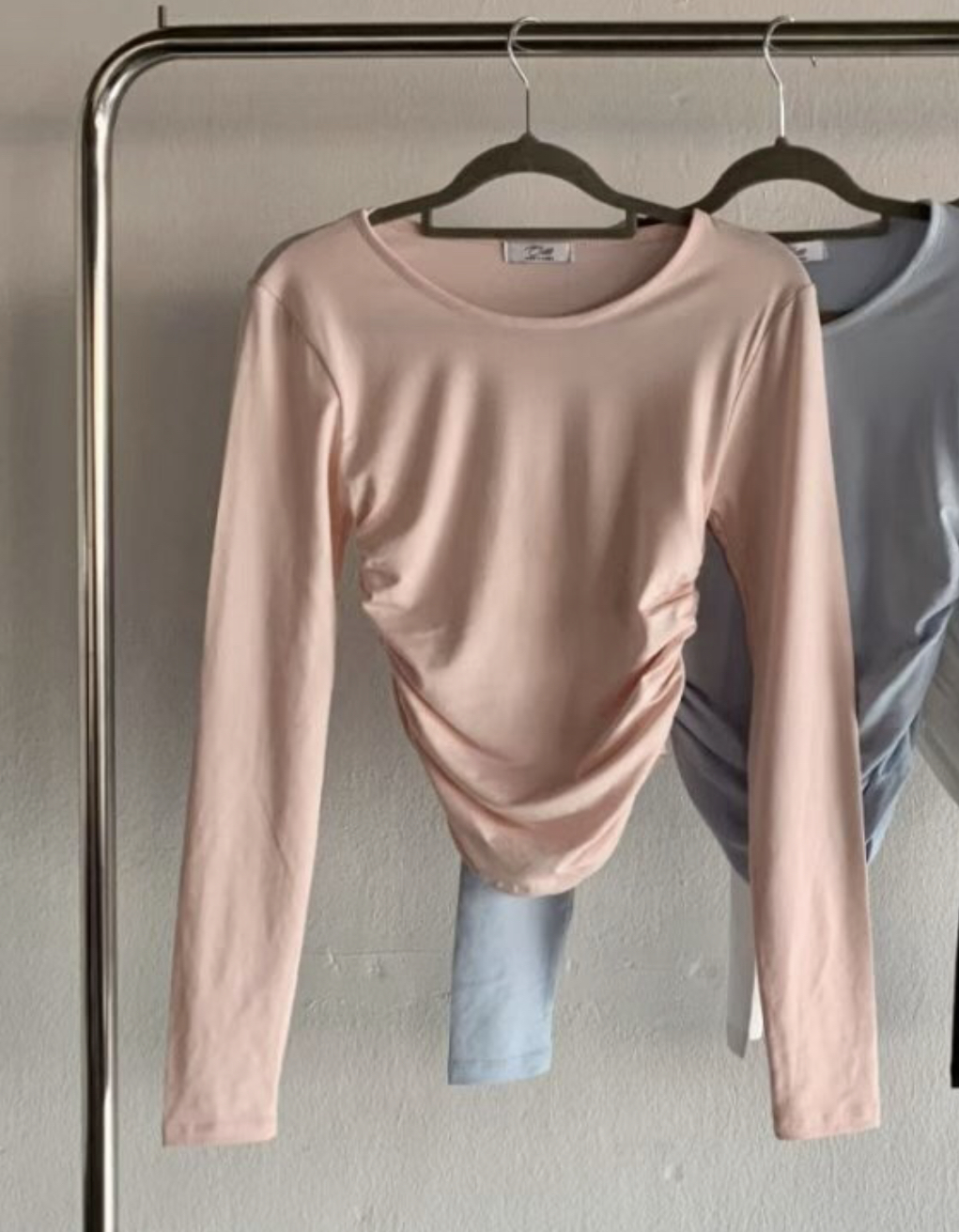 OUTT東大門㊣直郵女裝新款休閑人氣熱賣推薦職業真品長袖T恤OUTT長袖T恤圖色1