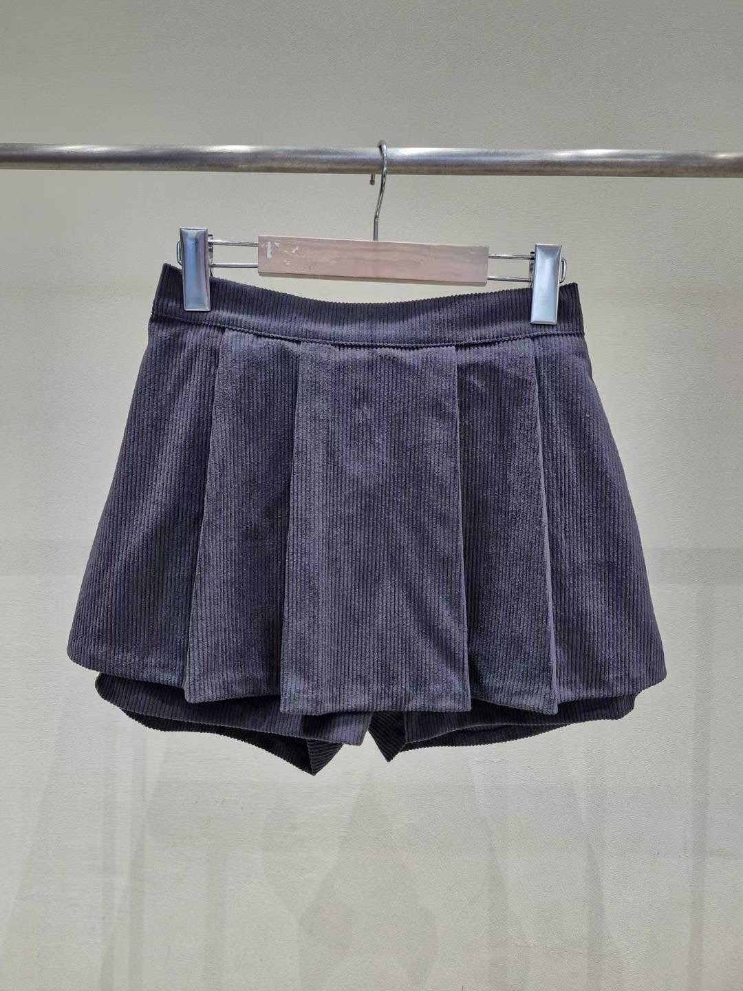 IF U-이퓨-T東大門㊣代購女裝新品職業人氣推薦時尚短裙IF U短裙圖色2