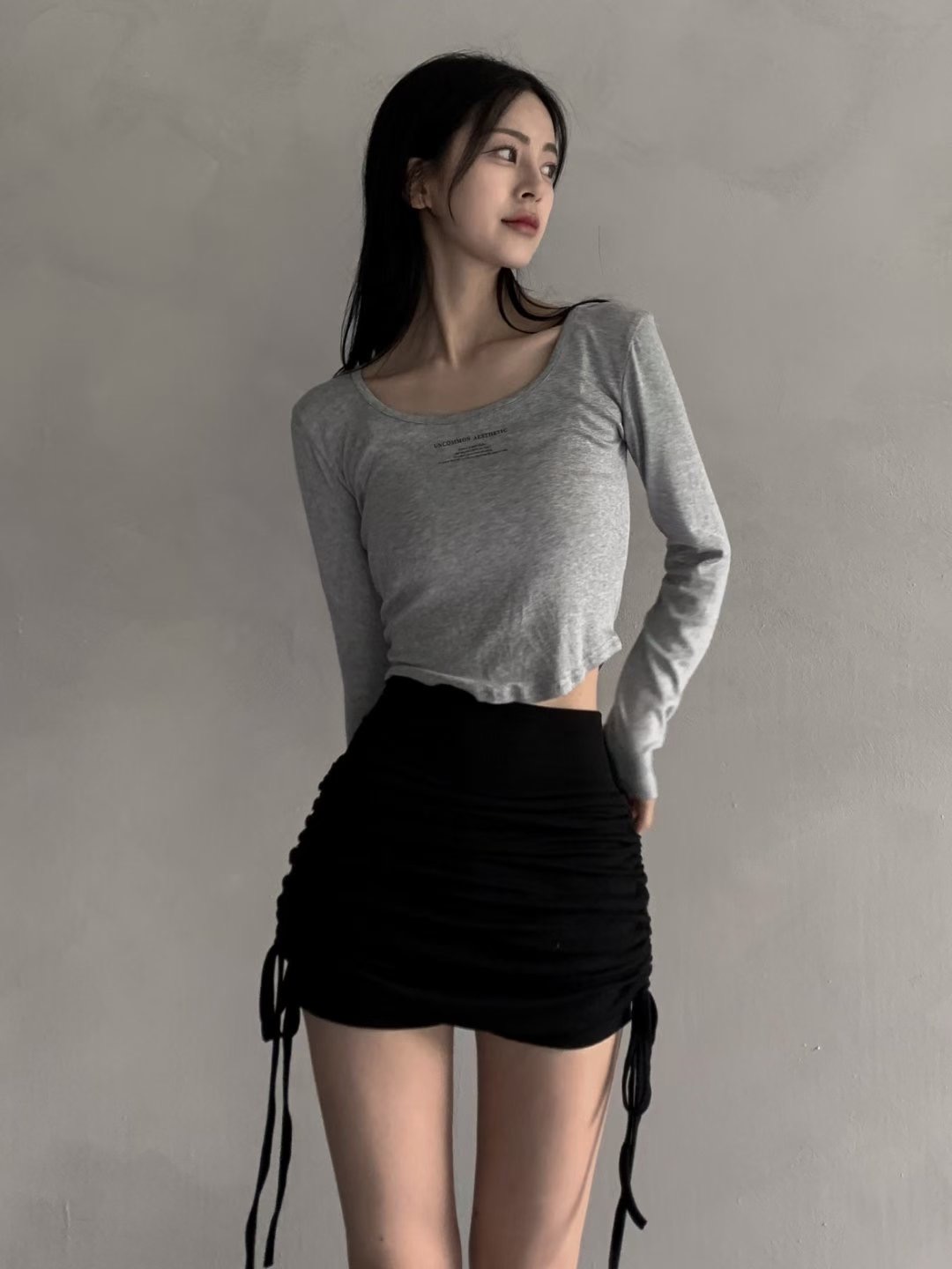 OUTT東大門㊣直郵女裝新款時尚熱賣25秋冬推薦職業人氣長袖T恤OUTT長袖T恤圖色3