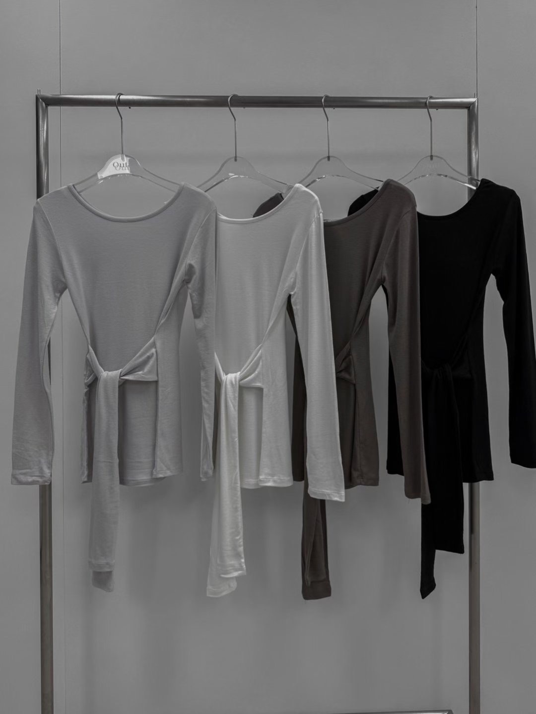 OUTT東大門㊣實拍女士新款25秋冬熱賣職業人氣休閑真品長袖T恤OUTT長袖T恤