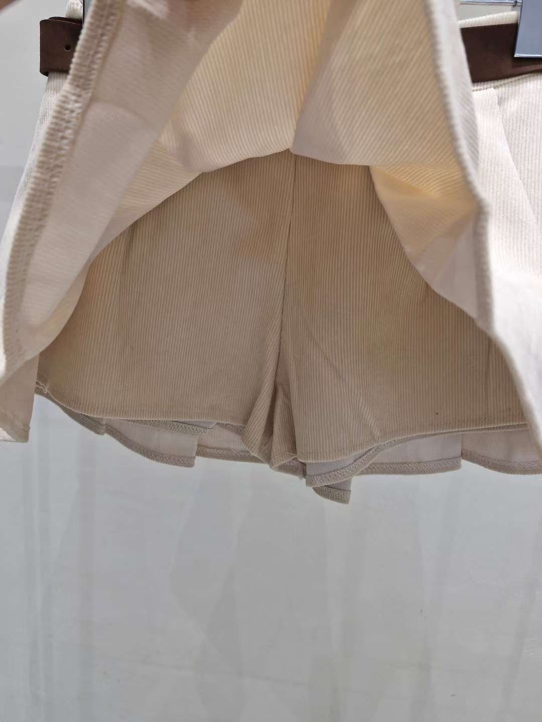 IF U-이퓨-T韓國直郵㊣女士新品真品熱賣短裙不含腰帶褶皺IF U短裙