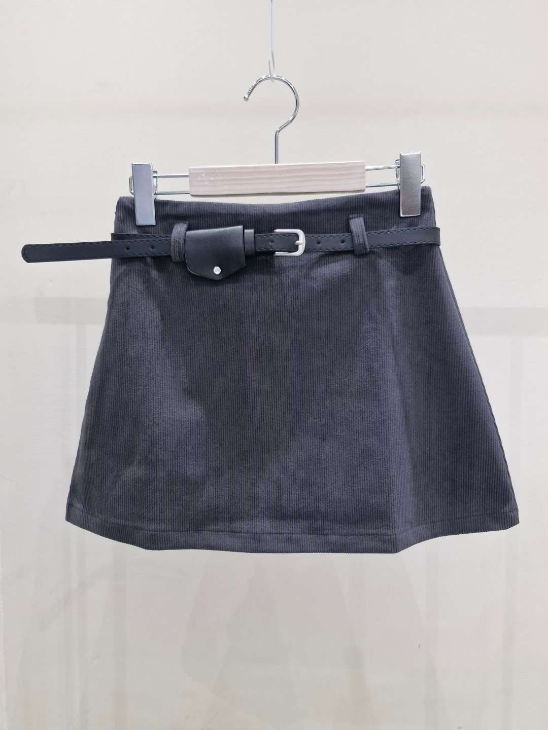 IF U-이퓨-T東大門㊣代購女裝新款人氣25秋冬短裙不含腰帶IF U短裙圖色2