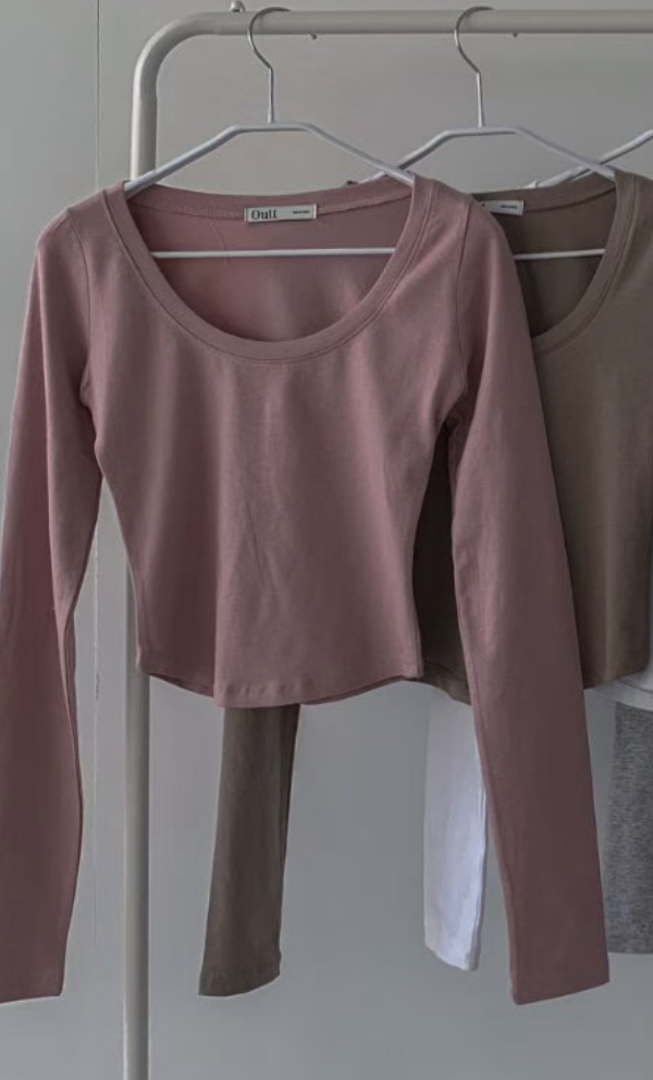 OUTT韓國直郵㊣女士新款熱賣推薦時尚休閑人氣25秋冬長袖T恤OUTT長袖T恤圖色1