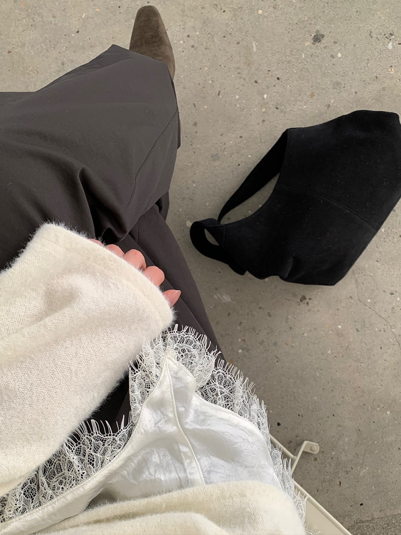 UNBOUND韓國代購㊣女裝新品25秋冬推薦熱賣吊帶背心蕾絲緞面UNBOUND吊帶/背心