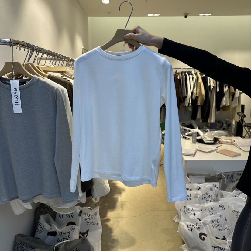 EYEFUL-Q東大門㊣實拍女士新款25秋冬推薦休閑人氣長袖T恤eyeful長袖T恤圖色1