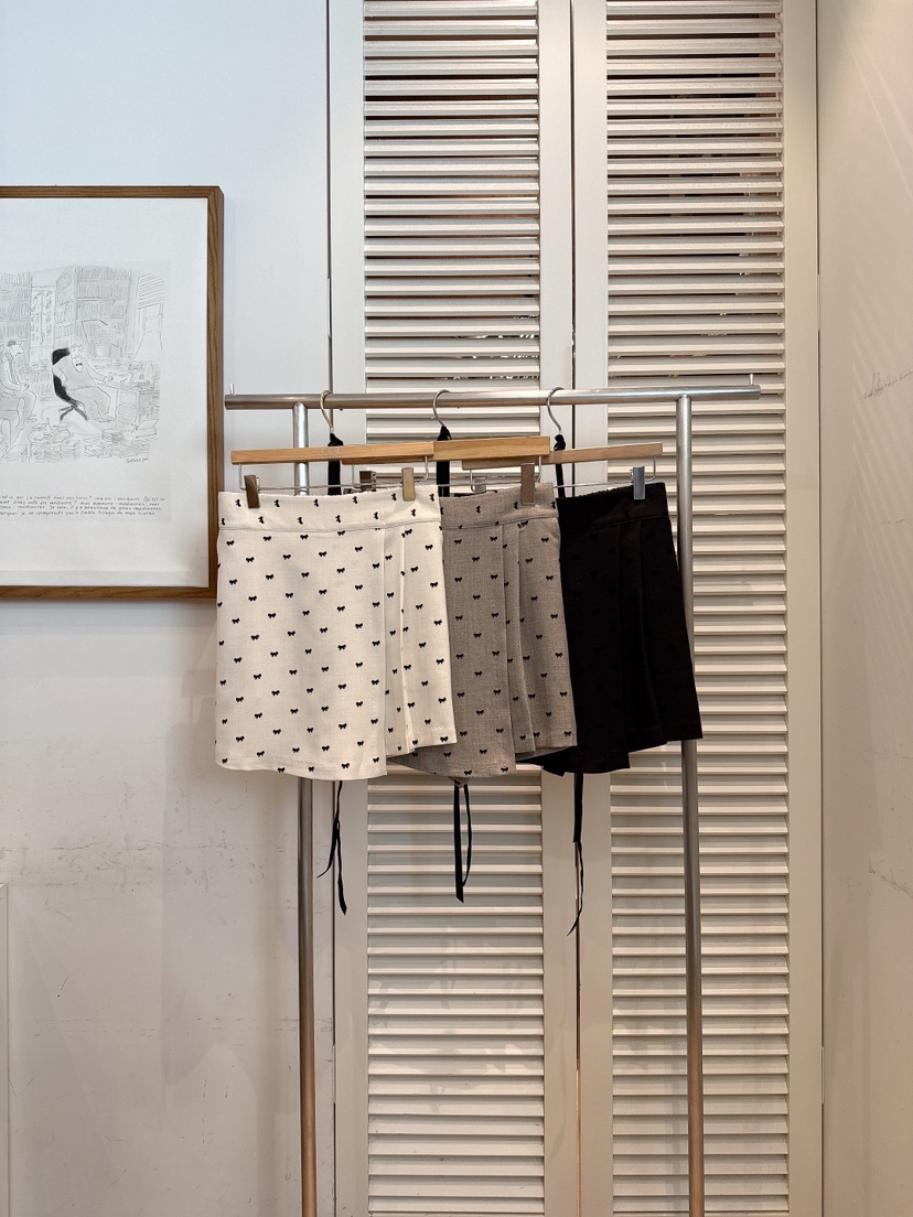 FAVE-L韓國代購㊣女裝新款時尚25秋冬人氣裙褲不含絲巾絲絨FAVE-L裙褲