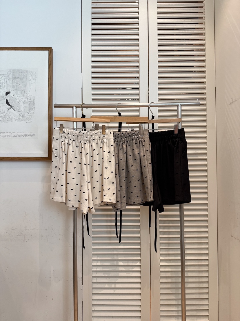 FAVE-L韓國代購㊣女裝新款時尚25秋冬人氣裙褲不含絲巾絲絨FAVE-L裙褲