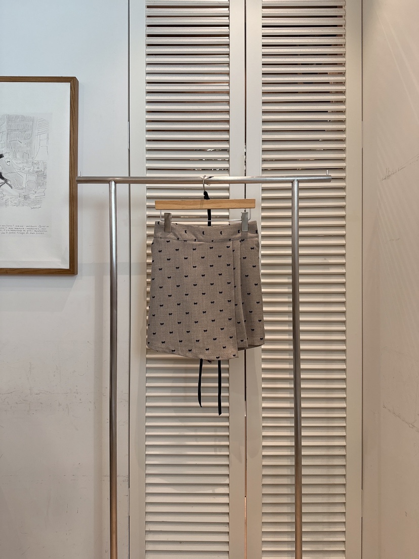 FAVE-L韓國代購㊣女裝新款時尚25秋冬人氣裙褲不含絲巾絲絨FAVE-L裙褲圖色2