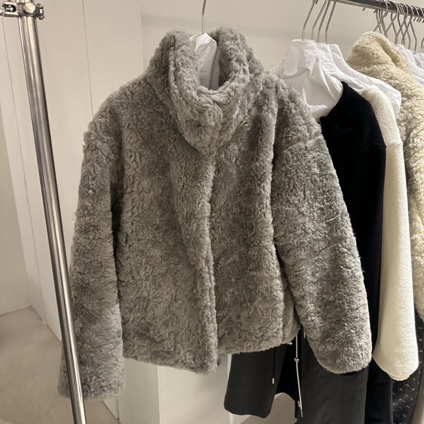 LOVE YOU SO MUCH/MORE THAN YESTERDAY東大門㊣直郵女裝新款熱賣短款大衣LYSM/MORE THAN YESTERDAY短款大衣圖色1