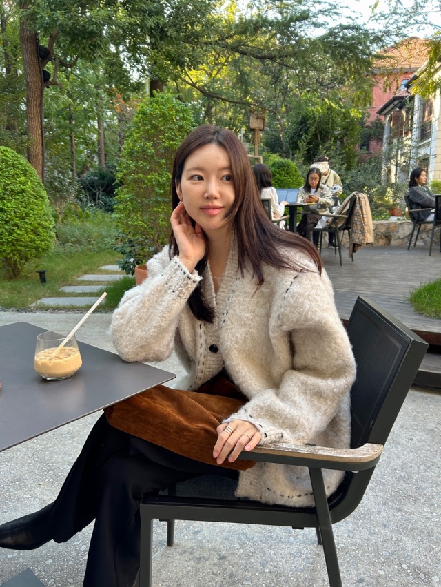 KSUBI韓國代購㊣女裝新款真品熱賣休閑人氣時尚推薦毛衣馬海毛KSUBI毛衣