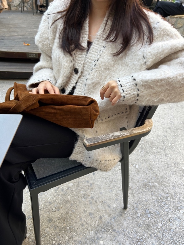 KSUBI韓國代購㊣女裝新款真品熱賣休閑人氣時尚推薦毛衣馬海毛KSUBI毛衣