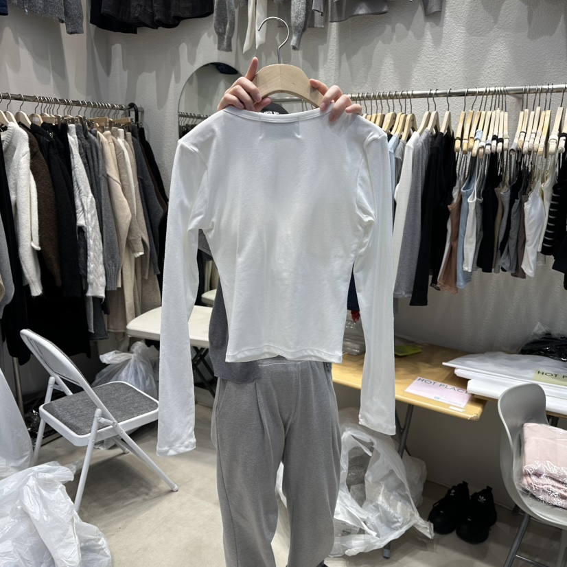 HOT PLACE東大門㊣實拍女裝新品休閑時尚熱賣25秋冬長袖T恤HOT PLACE_ISSUE/DREAM GIRIS長袖T恤