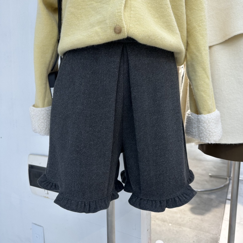 FLY FLY東大門㊣實拍女裝新品人氣25秋冬職業休閑短褲荷葉邊FLY FLY短褲圖色2