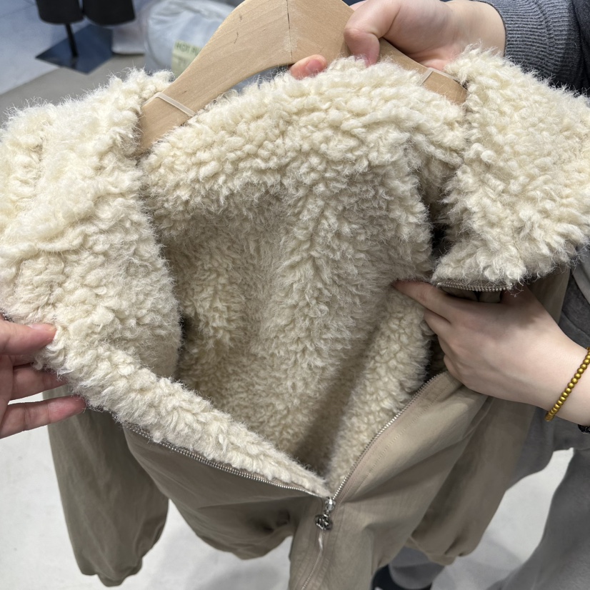 HOT PLACE東大門㊣直郵女裝新品時尚25秋冬推薦人氣夾克拉鏈HOT PLACE_ISSUE/DREAM GIRIS夾克