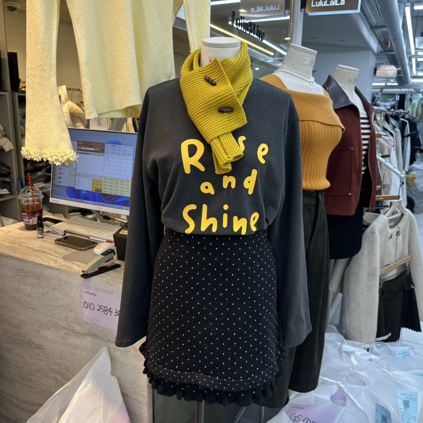 LULULALLA東大門㊣實拍女士新品職業休閑長袖T恤含圍巾紐扣LULULALLA長袖T恤圖色1