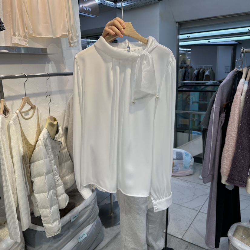 FLY FLY韓國代購㊣女士新品真品休閑熱賣25秋冬襯衫蕾絲衫絲綢FLY FLY襯衫/蕾絲衫圖色2白色