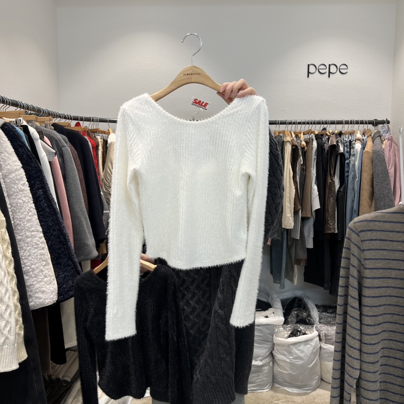 ALMOND PEPE韓國直郵㊣女士新品真品推薦人氣時尚休閑長袖T恤ALMOND PEPE長袖T恤圖色1