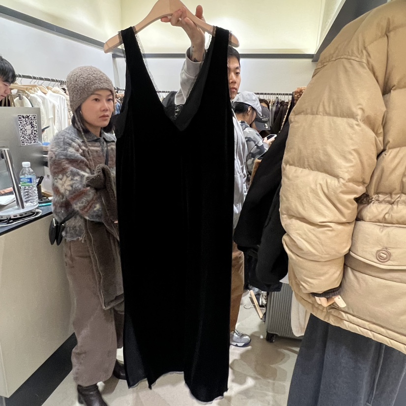 SELF SERVICE韓國直郵㊣女裝新款推薦25秋冬連衣裙天鵝絨蕾絲SELF SERVICE連衣裙