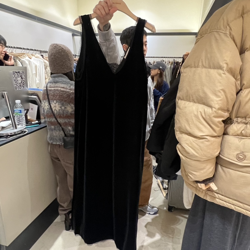 SELF SERVICE韓國直郵㊣女裝新款推薦25秋冬連衣裙天鵝絨蕾絲SELF SERVICE連衣裙圖色1