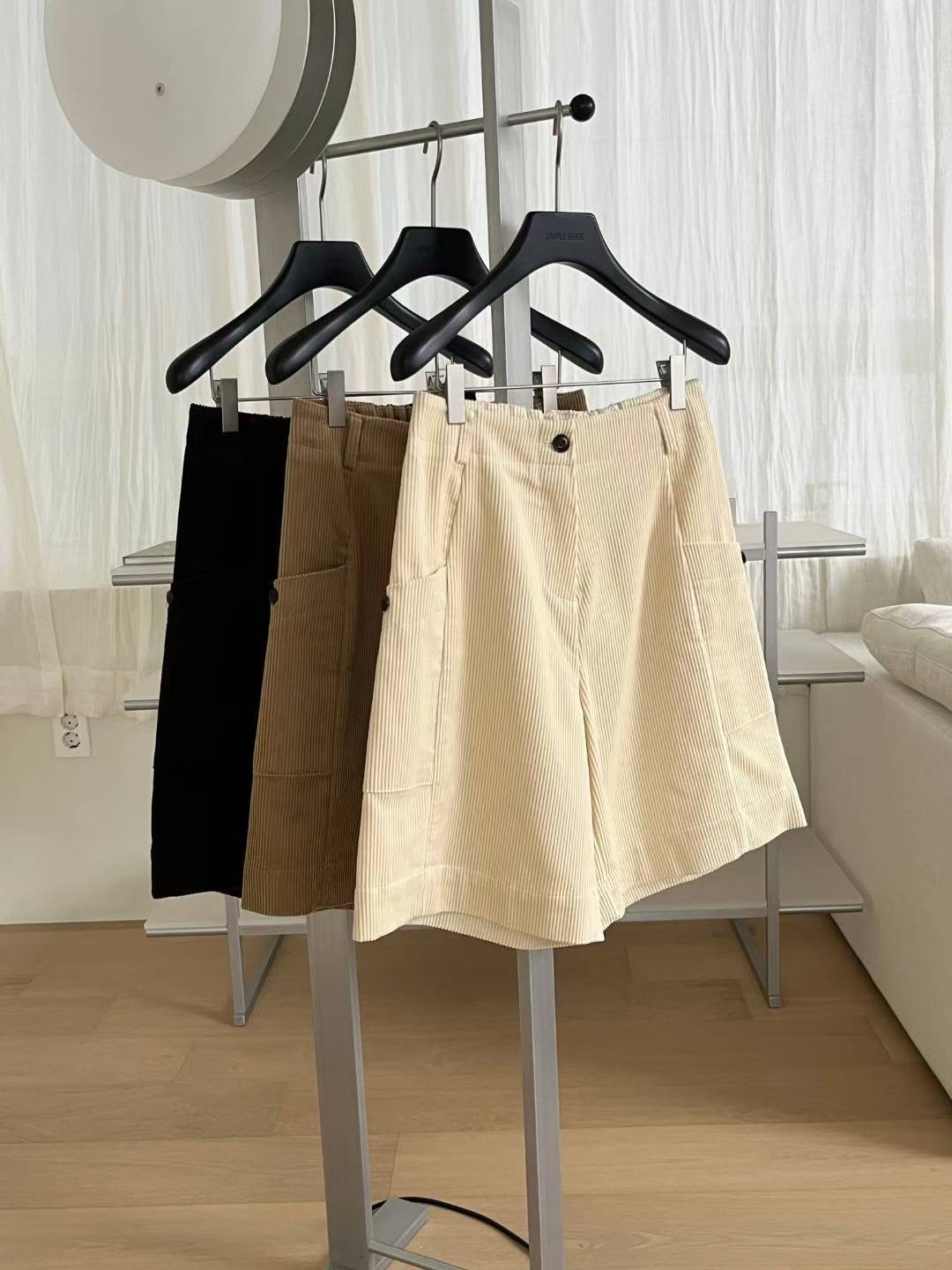 SIMPIEBEIGE東大門㊣實拍女士新品時尚25秋冬短褲燈芯絨口袋SIMPIEBEIGE短褲