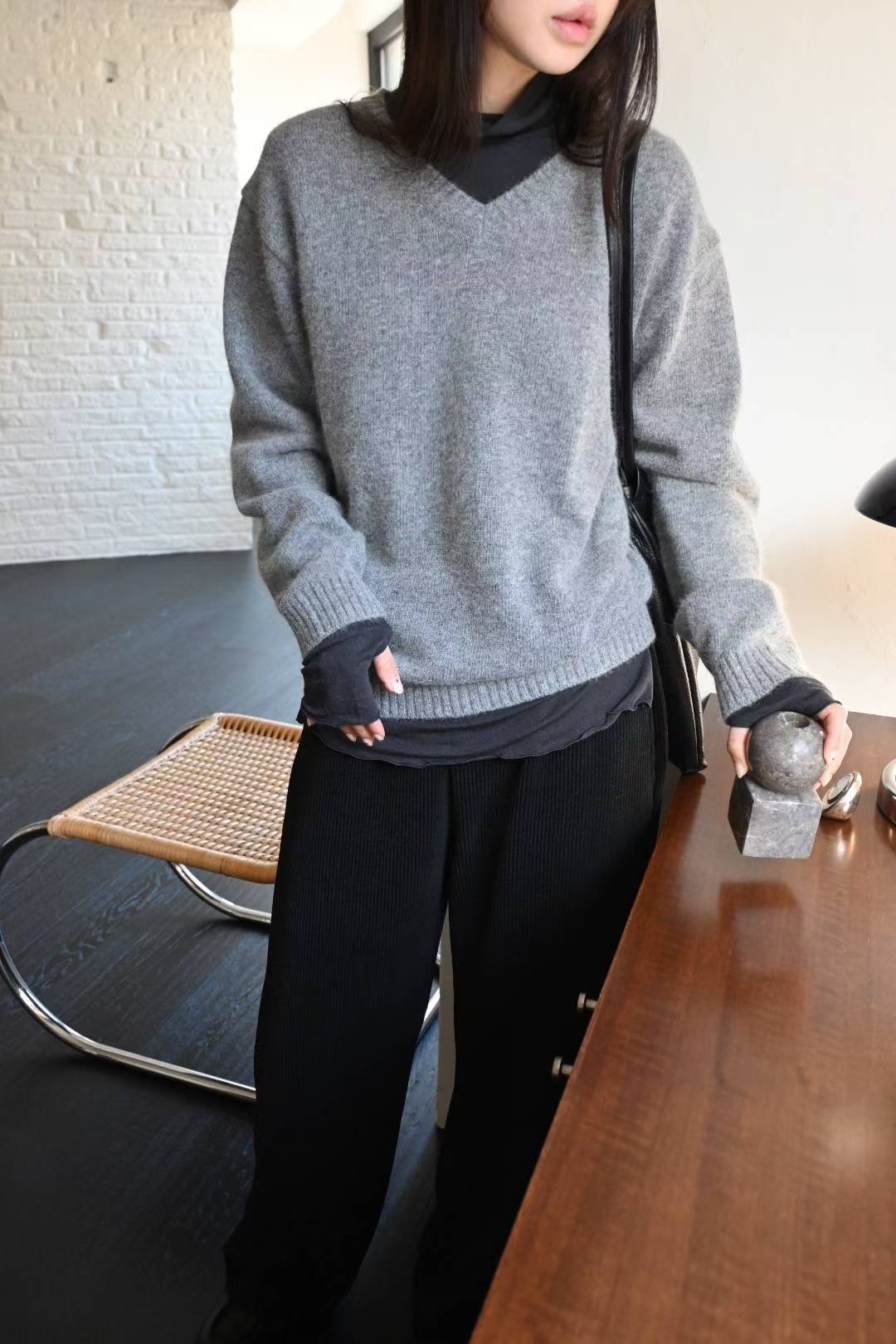 SIMPIEBEIGE韓國代購㊣女士新品人氣職業時尚推薦毛衣不含內搭SIMPIEBEIGE毛衣