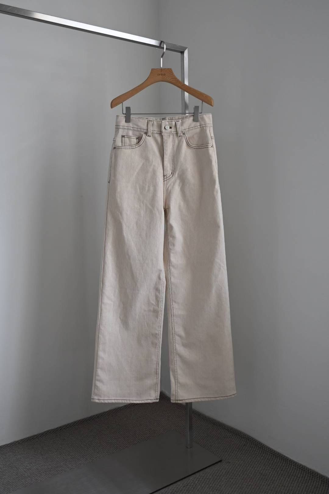 SIMPIEBEIGE東大門㊣直郵女裝新品時尚真品牛仔褲奶油色絲絨SIMPIEBEIGE牛仔褲圖色1