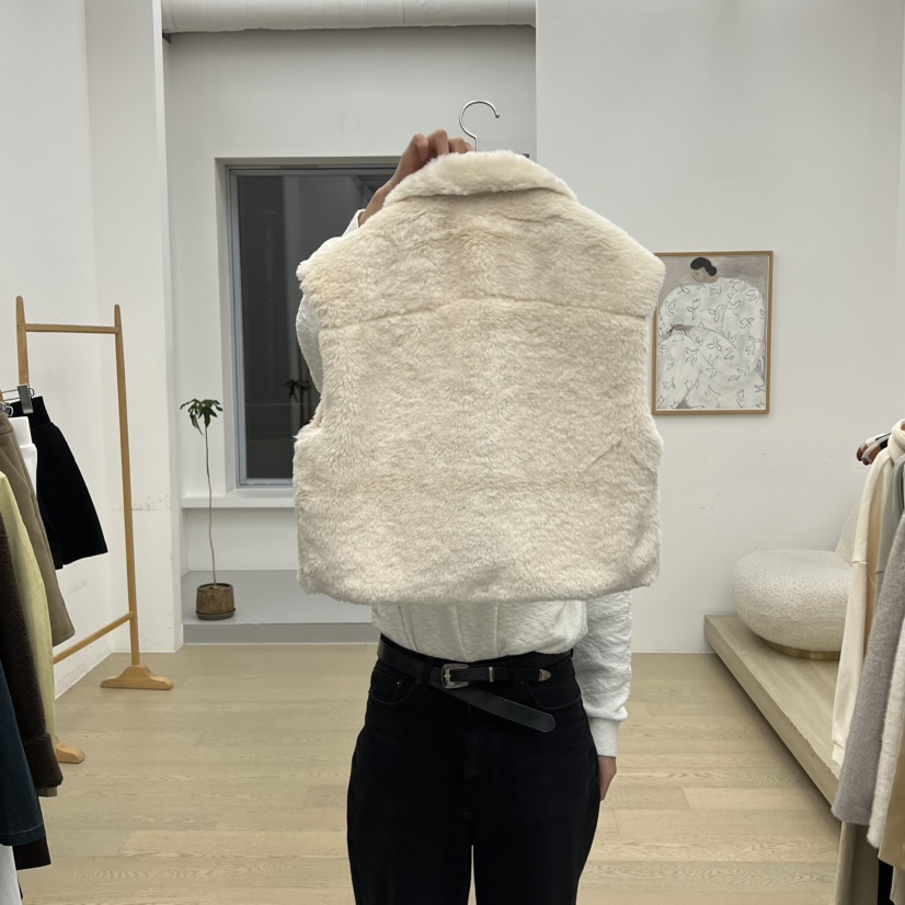 DRESS ROOM東大門㊣實拍女裝新款時尚真品推薦人氣熱賣馬甲DRESS ROOM馬甲