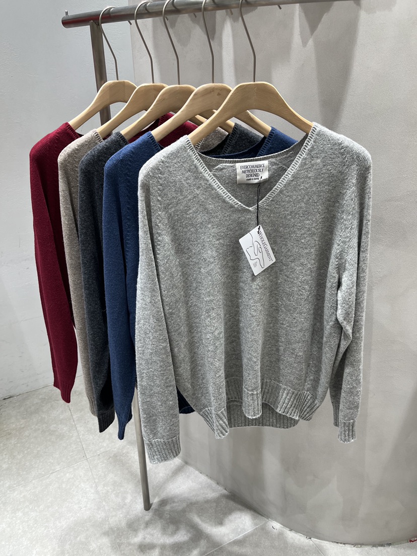 EVERCOMMERCE METICULOUSLY DESIGNED韓國直郵㊣女士新品職業針織衫EVERCOMMERCE METICULOUSLY DESIGNED針織衫