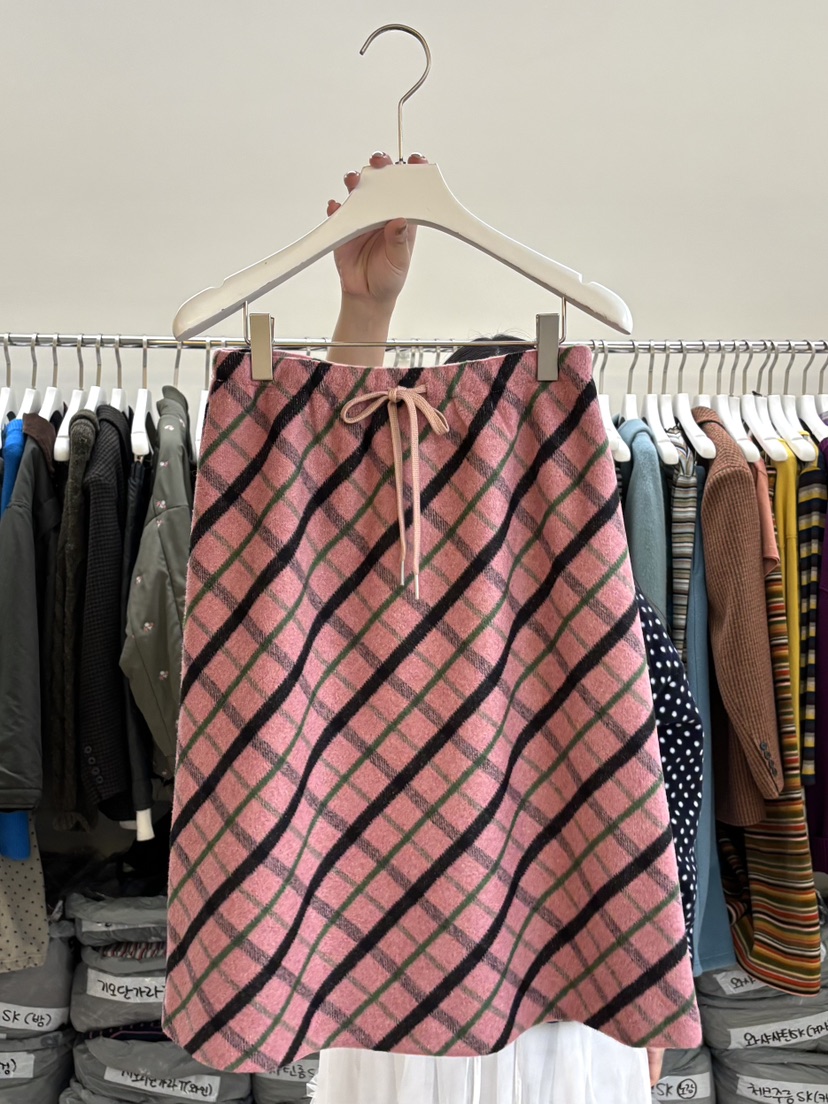 PEBBLE韓國直郵㊣女裝新款時尚人氣職業推薦休閑半身裙中短裙PEBBLE半身裙/中短裙