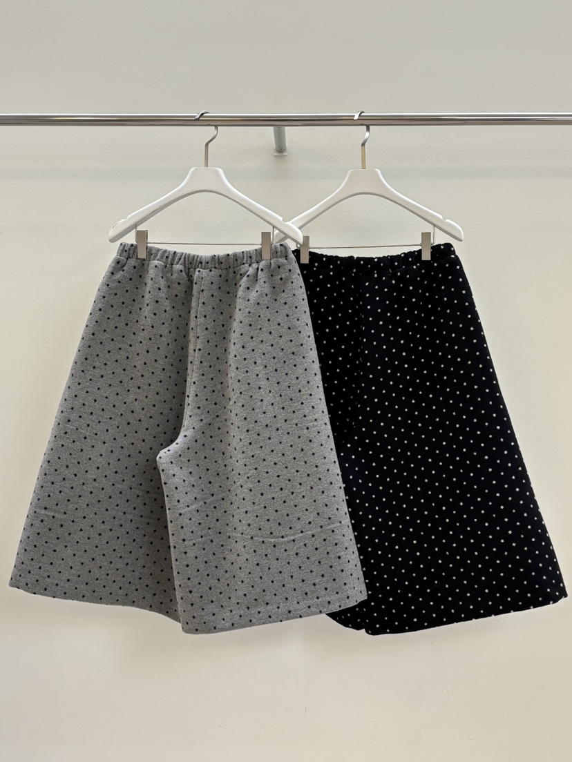 PEBBLE韓國代購㊣女士新品時尚推薦人氣25秋冬職業熱賣短褲PEBBLE短褲