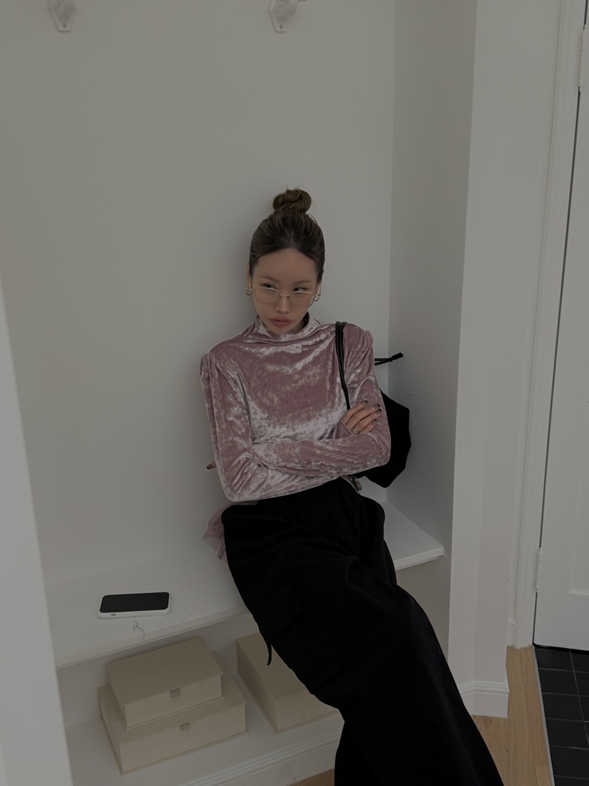 ZEROZERO東大門㊣實拍女士新款時尚熱賣25秋冬長袖T恤天鵝絨保暖ZEROZERO長袖T恤圖色2