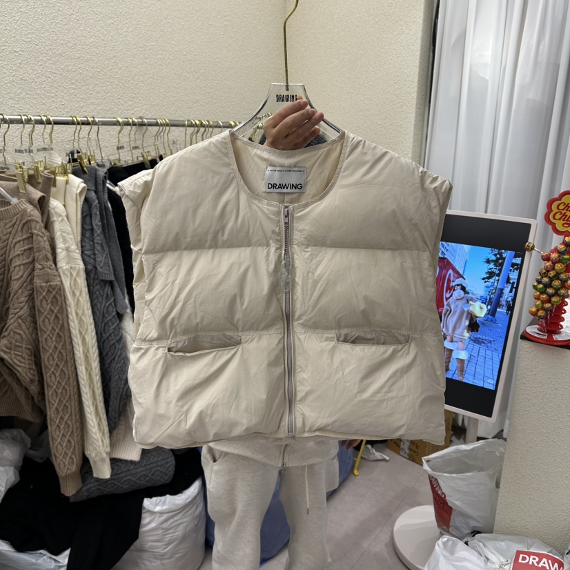 DRAWING東大門㊣直郵女士新品人氣職業推薦熱賣馬甲短款鴨絨DRAWING馬甲圖色1