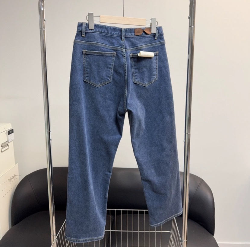 MILUI東大門㊣直郵女士新品人氣推薦25秋冬休閑熱賣職業牛仔褲MILUI牛仔褲