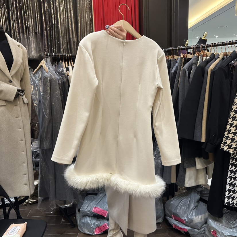 HERISH-HAUTE韓國直郵㊣女士新款時尚熱賣25秋冬職業連衣裙HERISH-HAUTE連衣裙