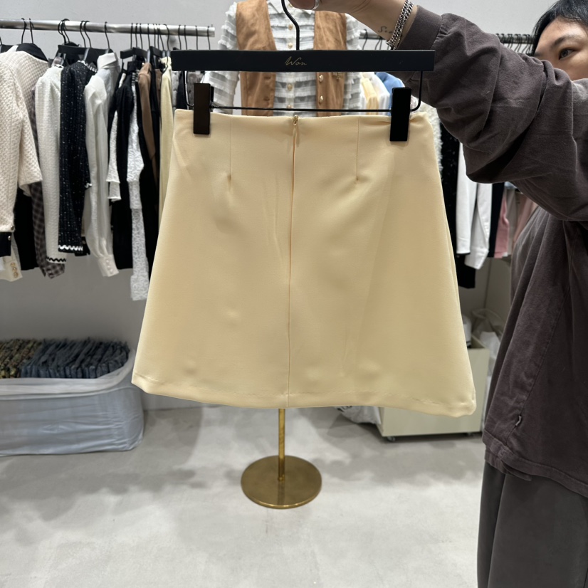 LOTTIMO東大門㊣直郵女士新品25秋冬時尚人氣休閑熱賣推薦短裙LOTTIMO短裙