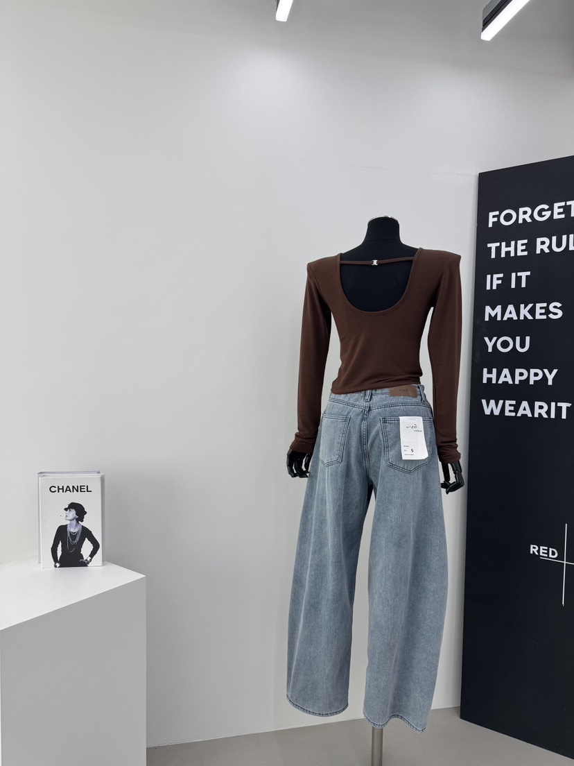 RED-A韓國直郵㊣女士新品職業推薦人氣時尚25秋冬熱賣長袖T恤RED-A長袖T恤