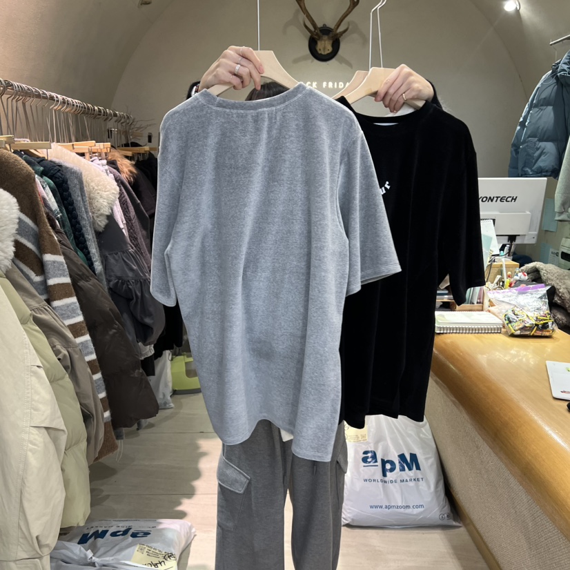 BLACKFRIDAY韓國代購㊣女士新款人氣25秋冬休閑職業T恤天鵝絨BLACK FRIDAYT恤